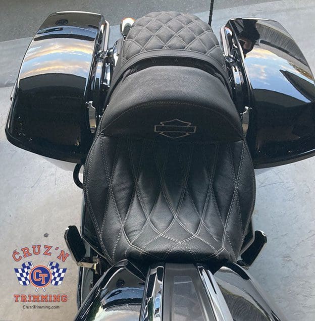 Streetglide Custom Motorcycle Seats - Cruzn Rides Group
